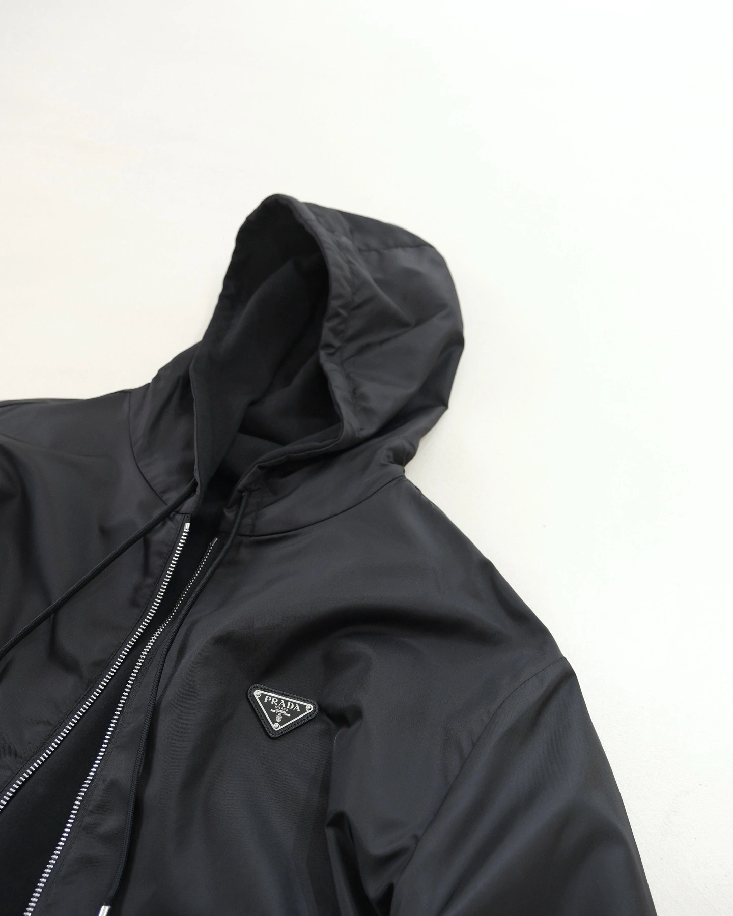 wg.luxury -- Pr141 reversible nylon item: E-F110J1434